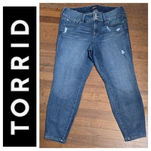 Torrid Distressed Jegging